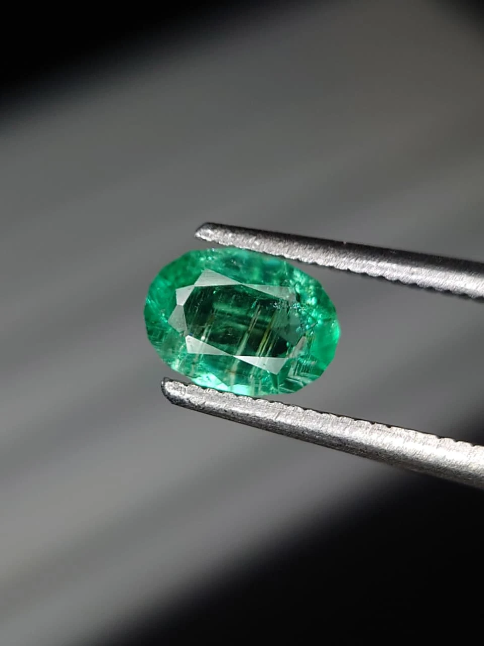 0.7ct Natural Panjsher Emerald Oval Faceted from Afghanistan — view 2